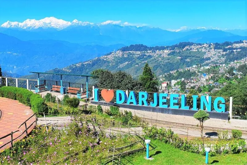 Gangtok Darjeeling and Pelling Tour Package